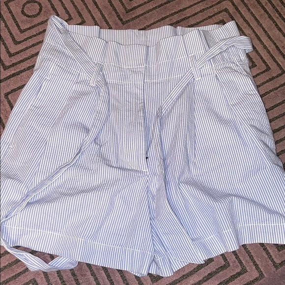 THE BEST tie waist seersucker jcrew shorts - Picture 4 of 5